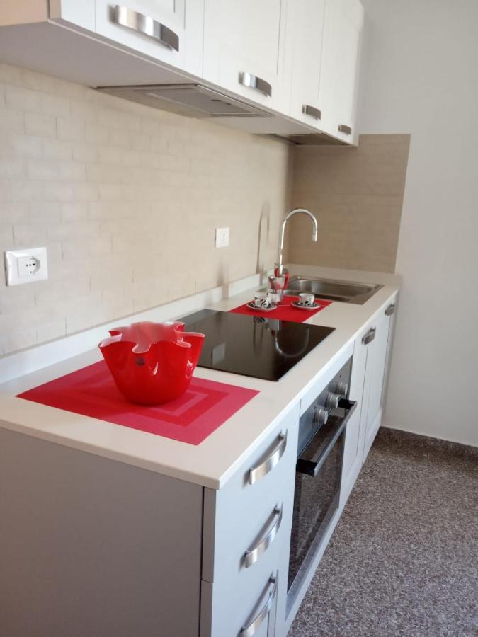 Red Tower Venice Apartment - 2 Mins From Vce Airport- Free Wifi 테세라 외부 사진